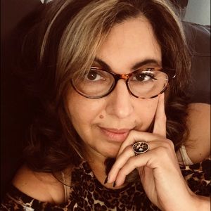 Meet your Posher, Dolores